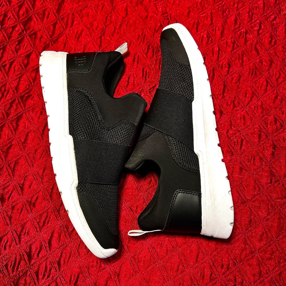 All In Motion Women’s Winter Slip-On Hybrid Water Sneakers